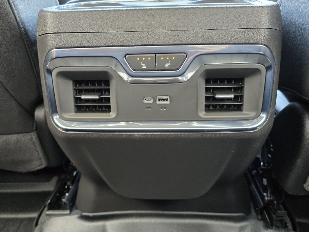 Used 2025 GMC Sierra 1500 SLT w/ SLT Premium Package AWD/4WD image 17