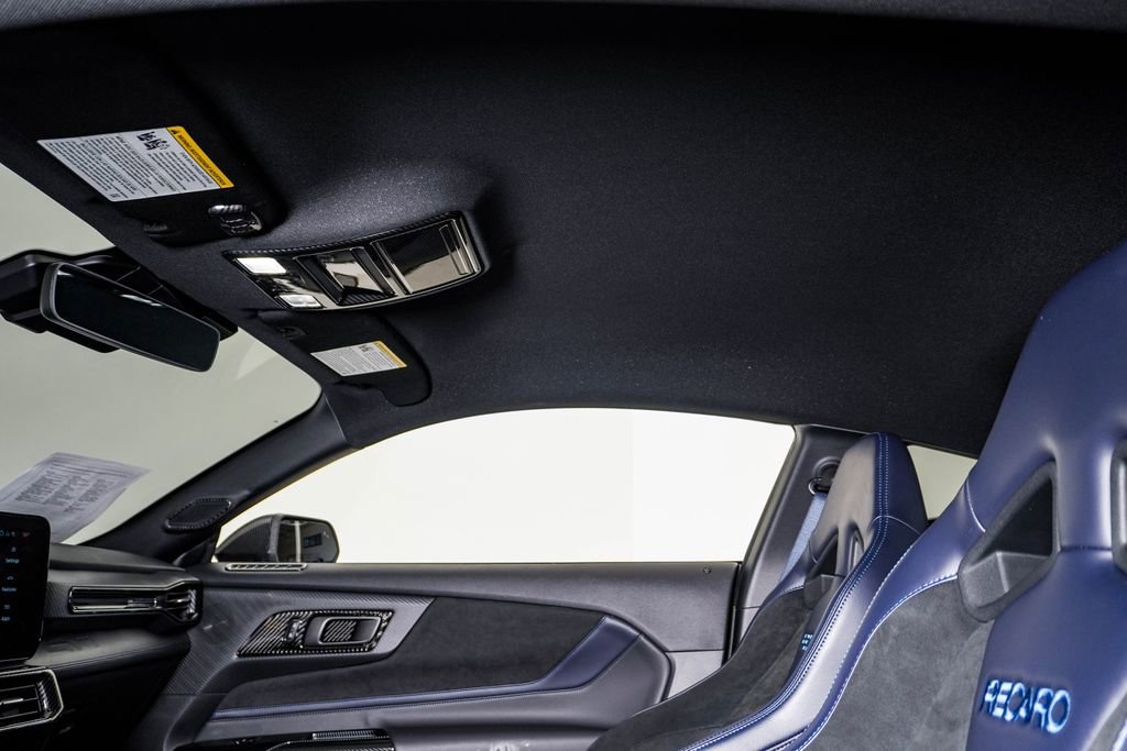 Used 2025 Ford Mustang Dark Horse image 21