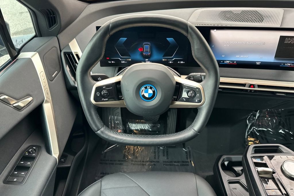 Used 2023 BMW iX xDrive50 w/ Convenience Package image 15