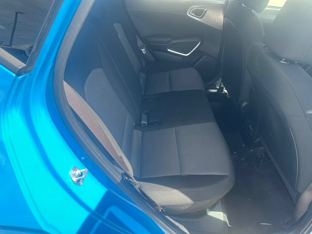 Used 2023 Kia Soul S FWD image 25