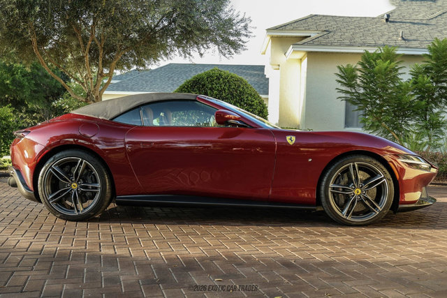 Used 2025 Ferrari Roma Spider RWD image 19
