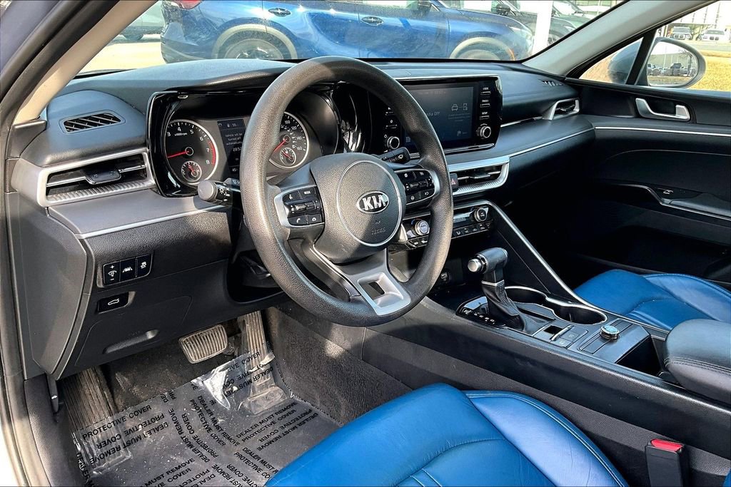 Used 2021 Kia K5 LXS image 16