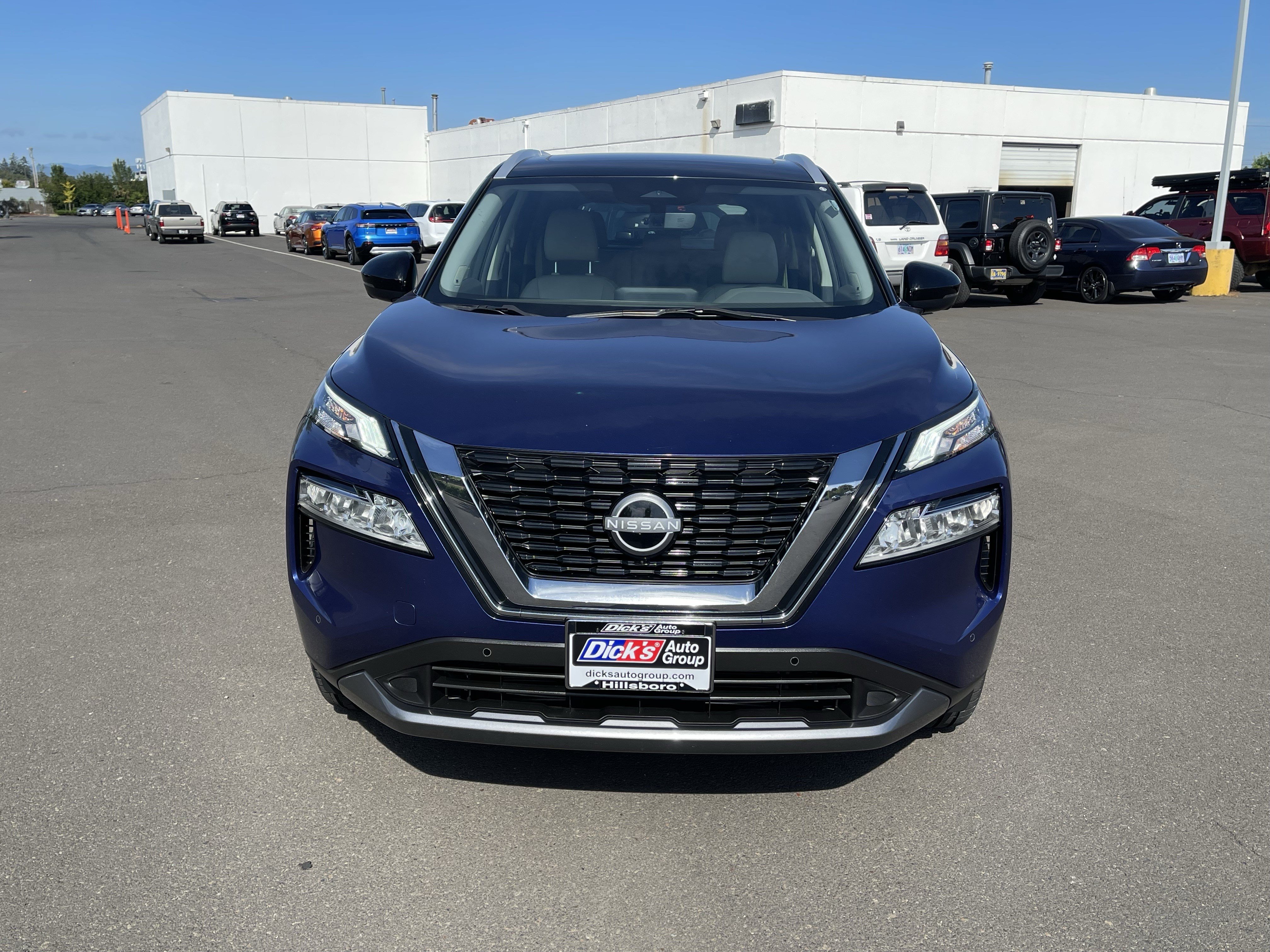 Used 2023 Nissan Rogue SL w/ SL Premium Package AWD/4WD image 8