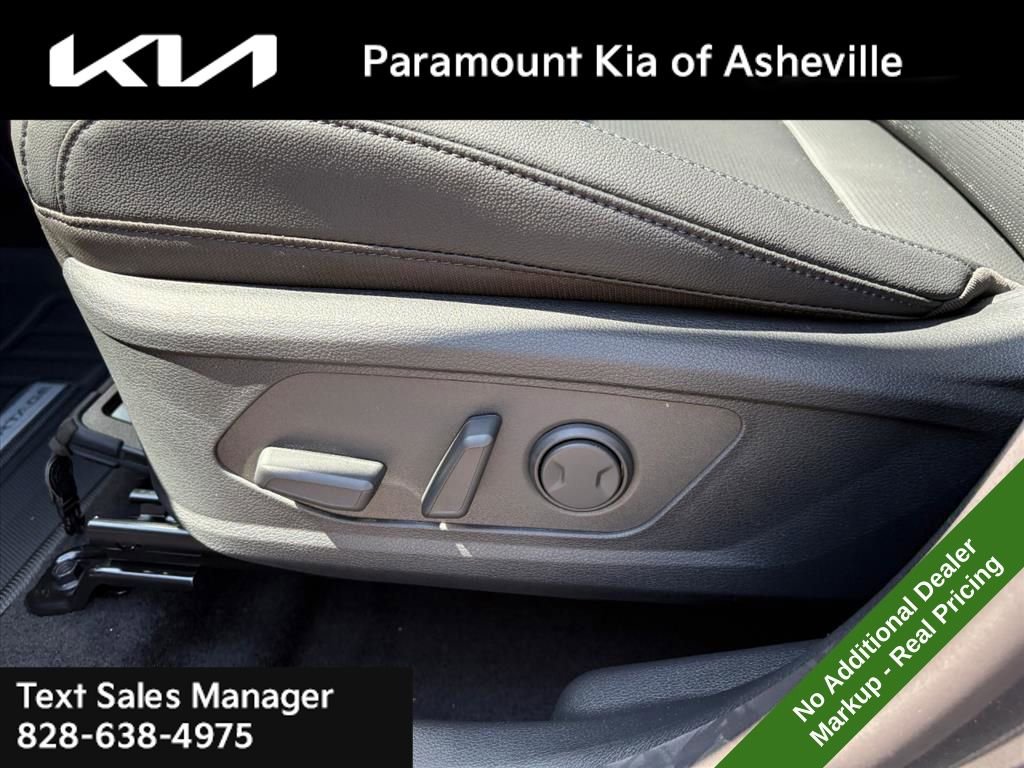 New 2026 Kia Sportage EX AWD/4WD image 19