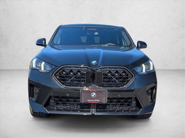 Used 2025 BMW X2 xDrive28i w/ Premium Package image 2