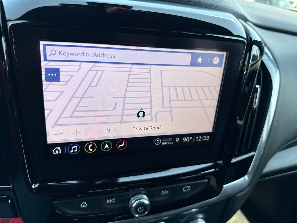 Used 2023 Chevrolet Traverse RS AWD/4WD image 18