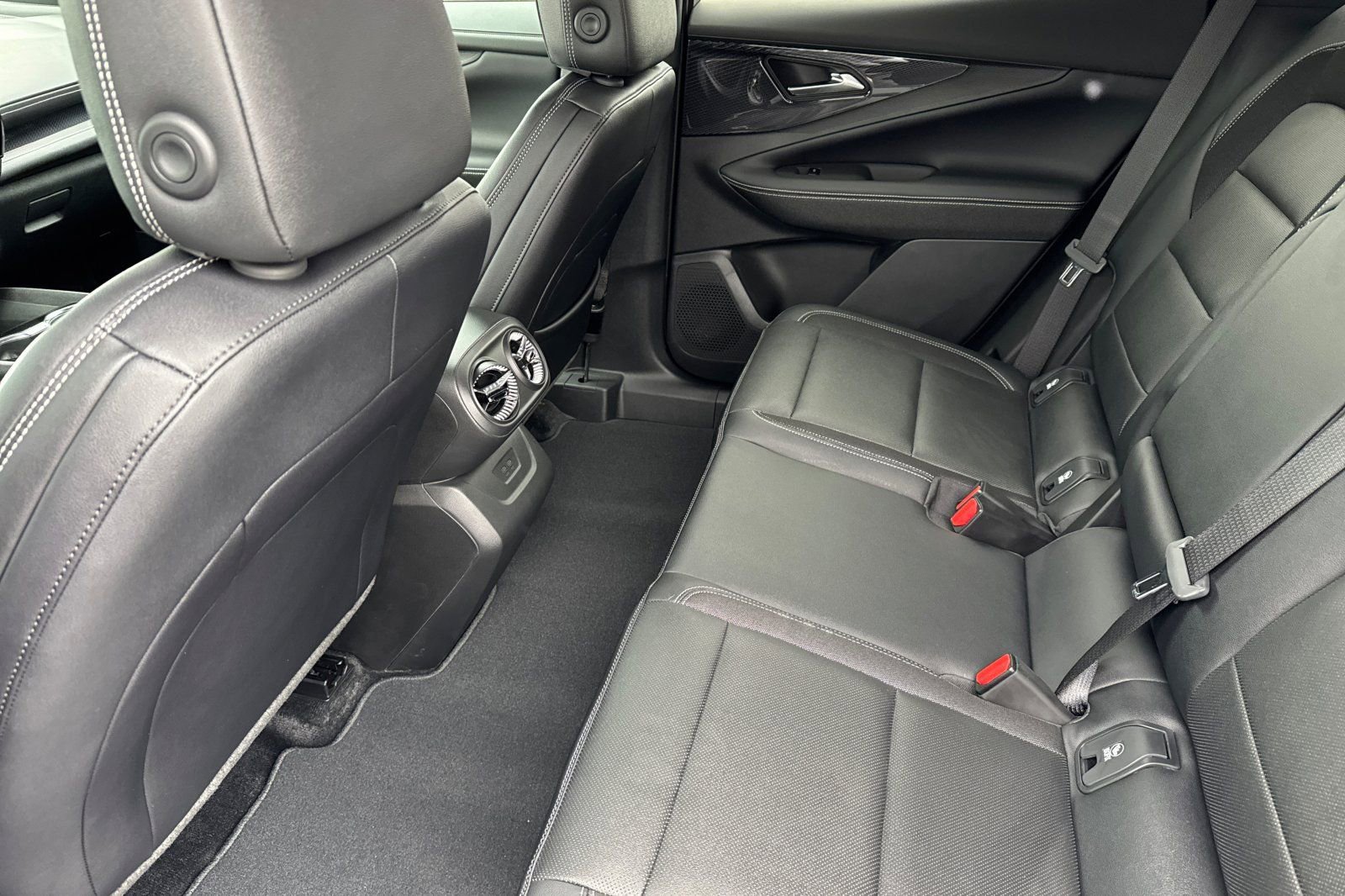 New 2025 Chevrolet Blazer EV LT FWD image 12