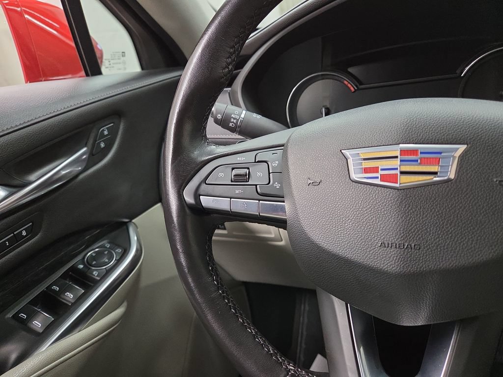 Used 2020 Cadillac XT4 Premium Luxury AWD/4WD image 20