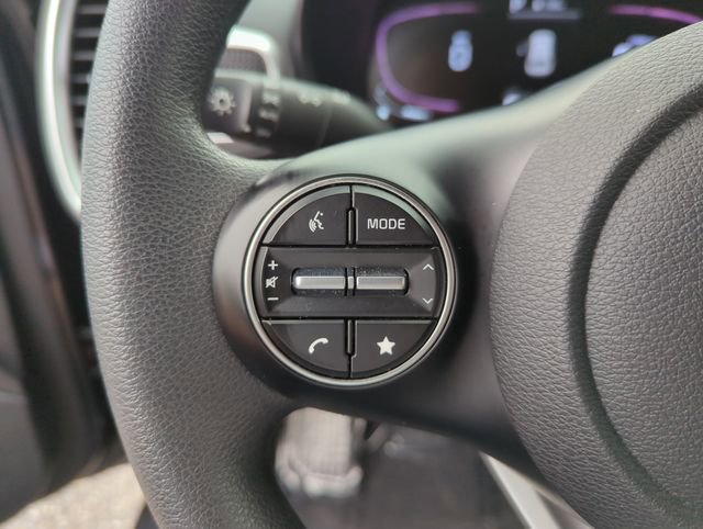 Used 2024 Kia Soul LX w/ Option Group 015 FWD image 21
