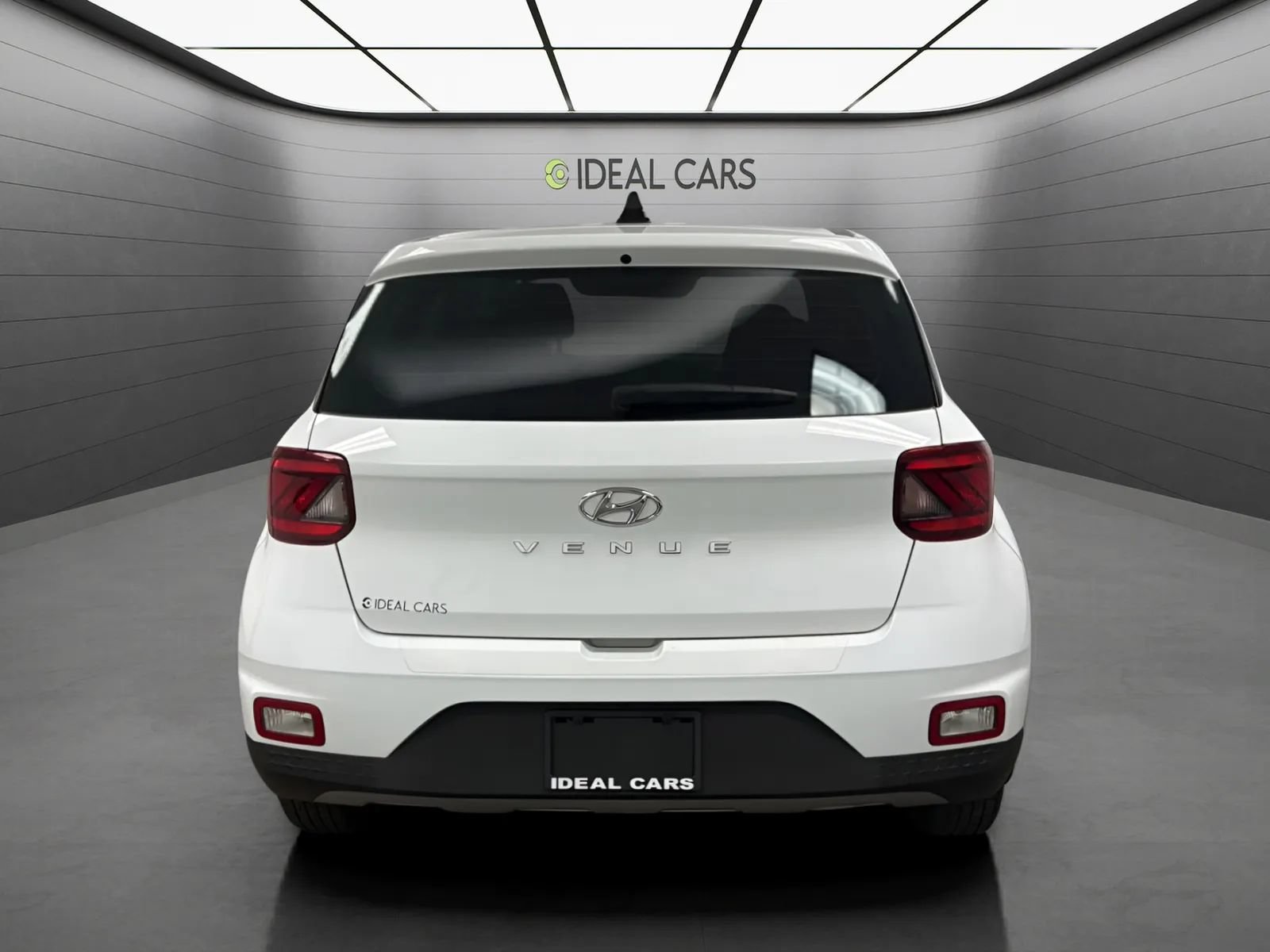 Used 2021 Hyundai Venue SE w/ Cargo Package FWD image 6