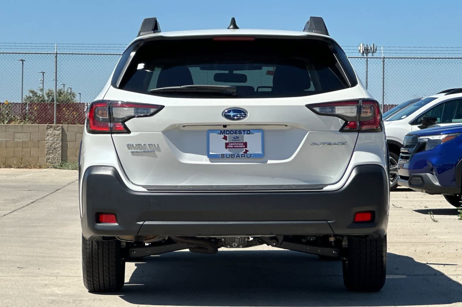Certified 2025 Subaru Outback Premium AWD/4WD image 4
