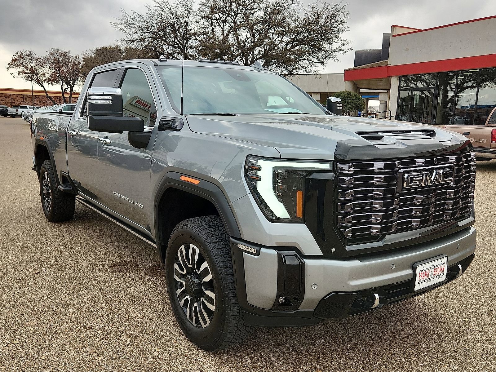 Used 2025 GMC Sierra 2500 Denali Ultimate image 6