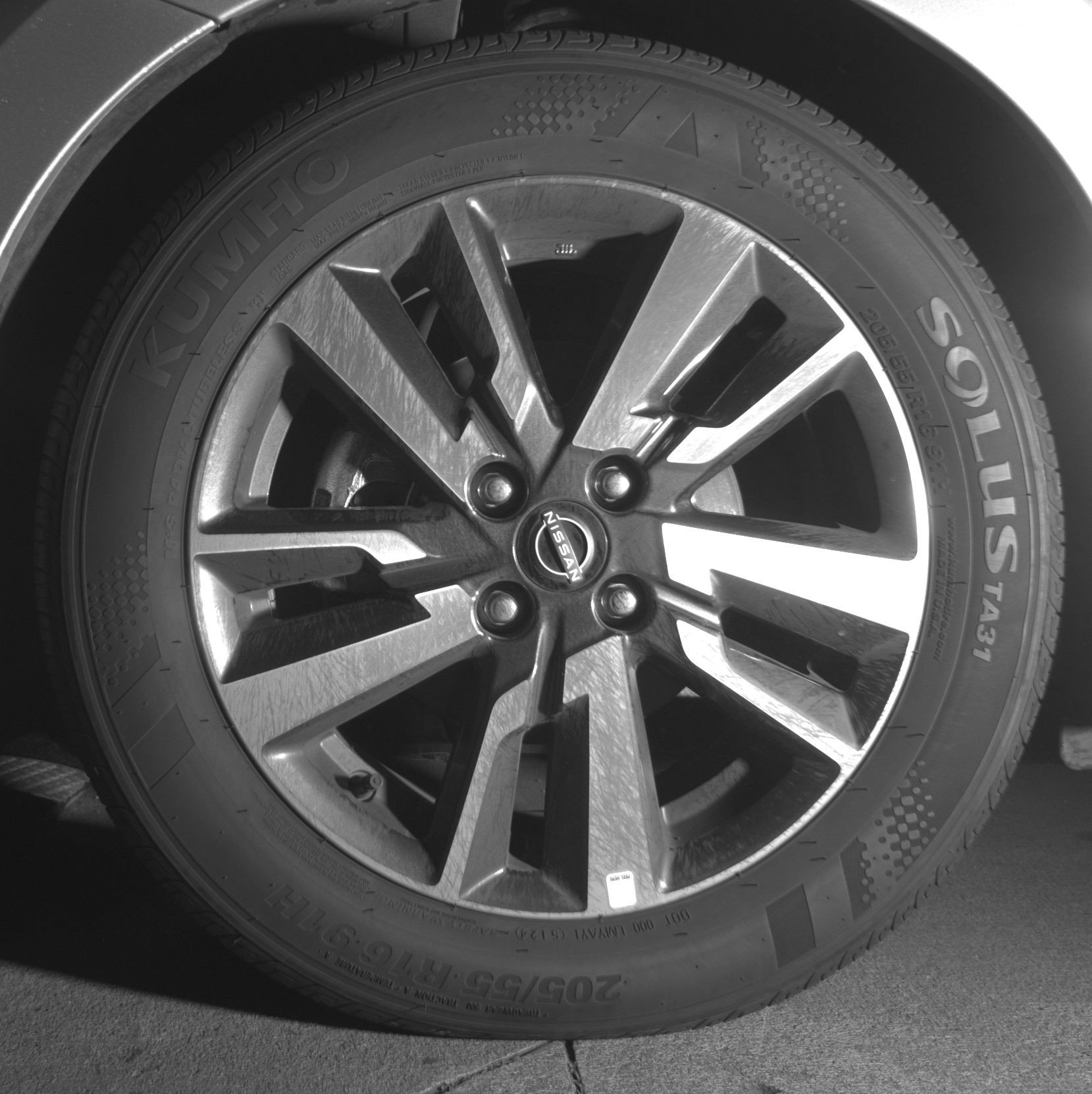 Used 2025 Nissan Versa SV image 12