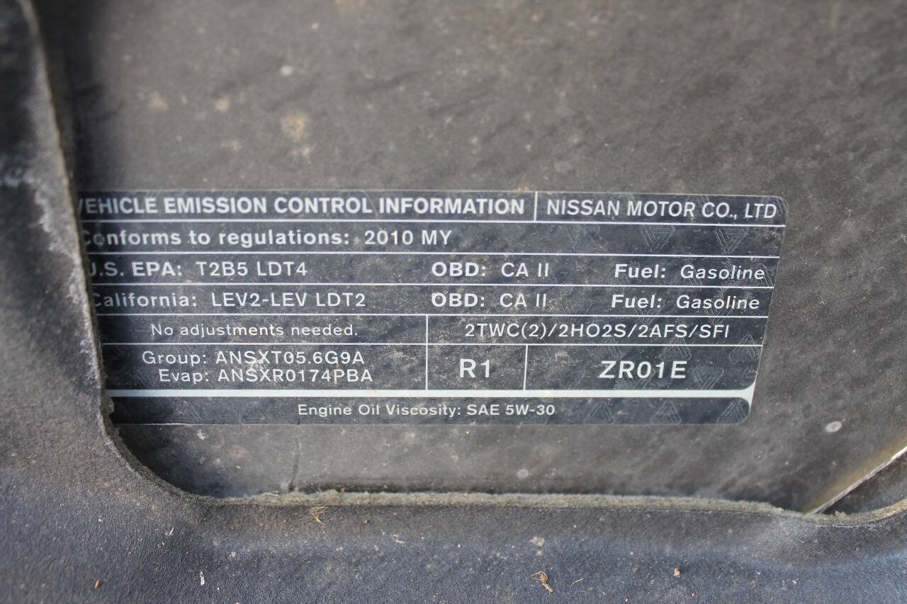 Used 2010 Nissan Titan SE RWD image 38