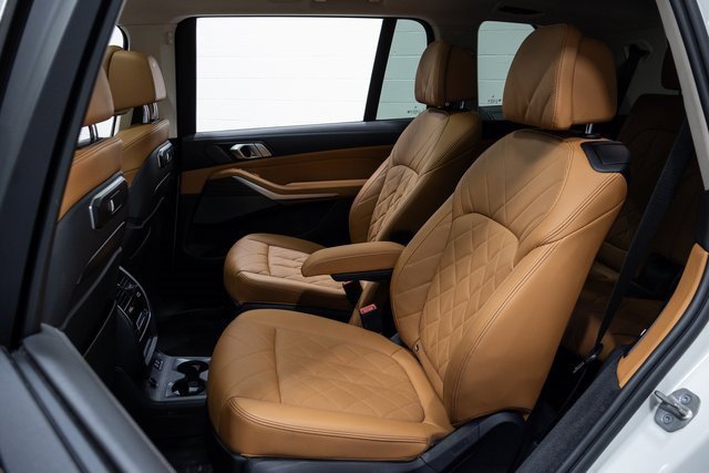 Certified 2023 BMW X7 xDrive40i w/ Premium Package image 21