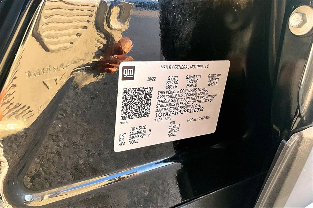 Used 2023 Cadillac XT4 Luxury w/ Cold Weather Package image 32