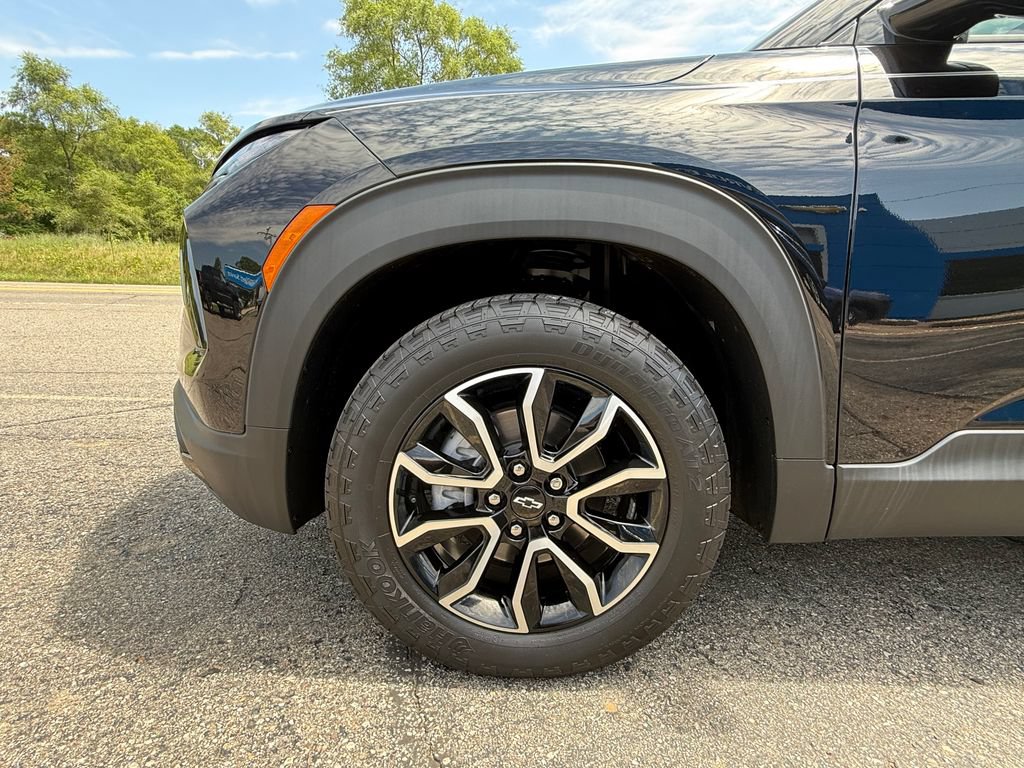 Certified 2024 Chevrolet TrailBlazer ACTIV w/ Convenience Package AWD/4WD image 11