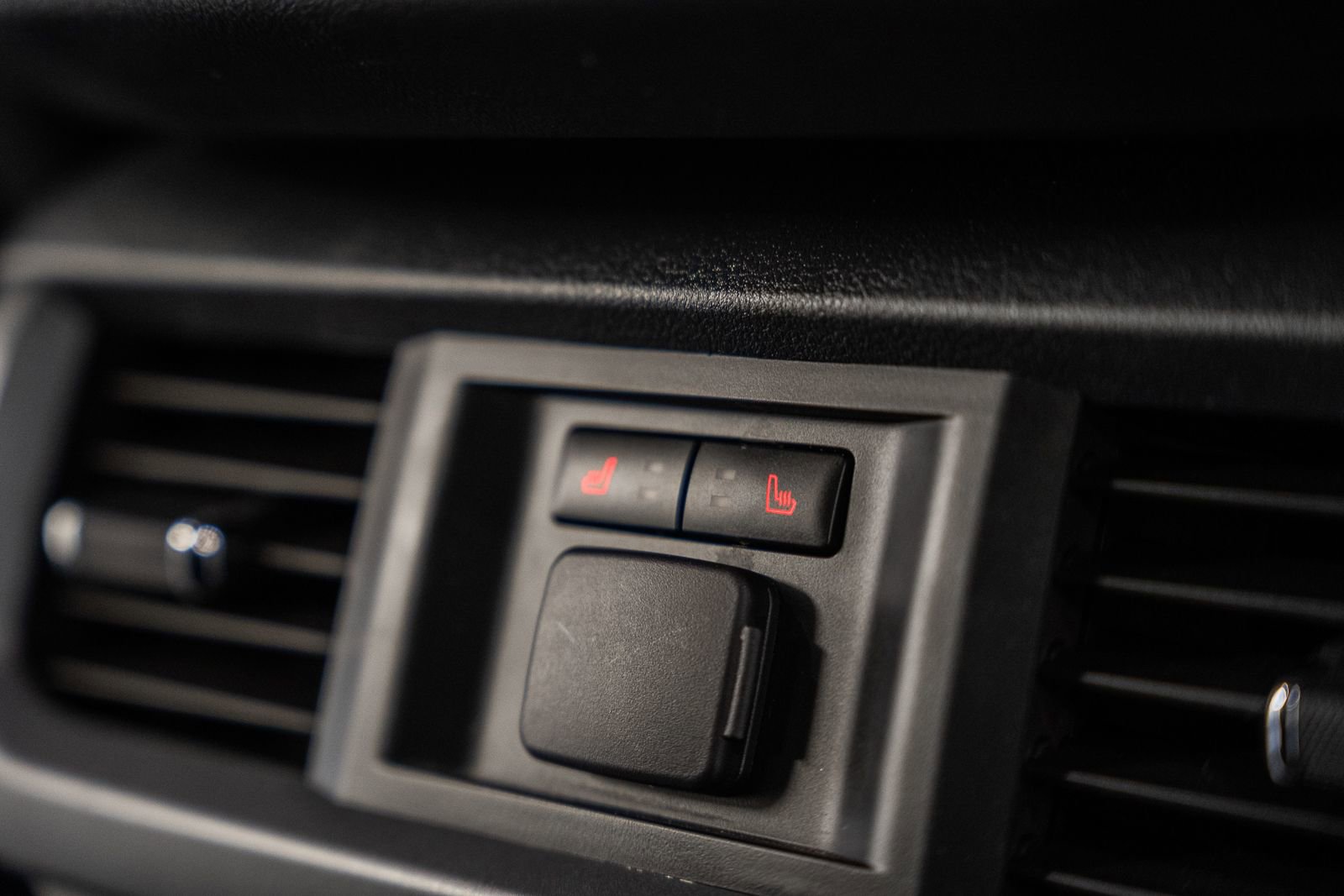 Certified 2022 Ford F150 Lariat w/ Equipment Group 502A High image 38