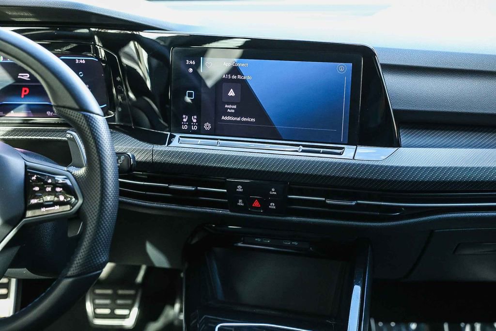 Used 2024 Volkswagen Golf R image 21