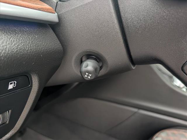 Used 2023 Jeep Grand Cherokee Summit w/ Advanced Protech Group IV AWD/4WD image 36