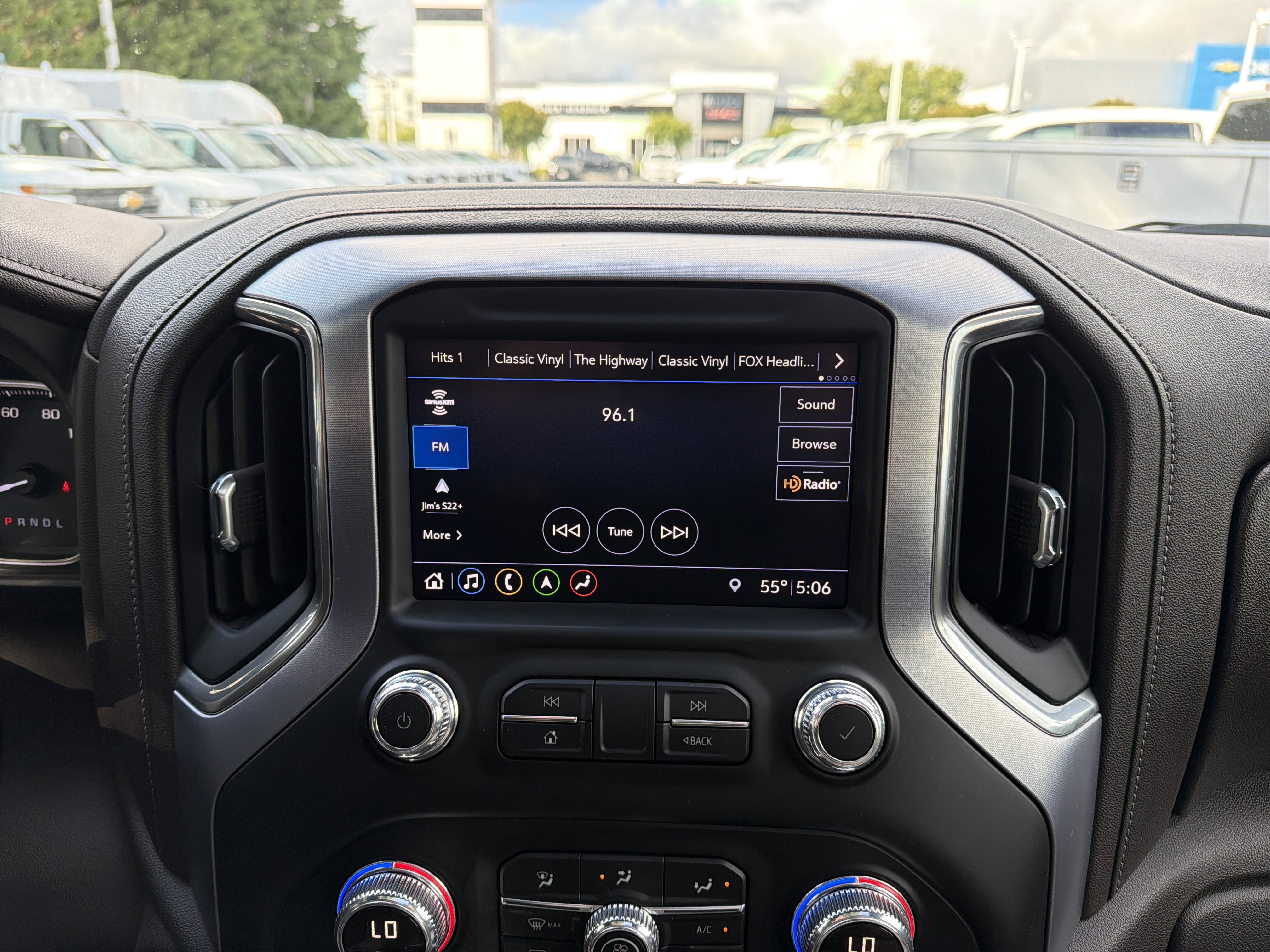 Used 2019 GMC Sierra 1500 SLT w/ SLT Premium Plus Package AWD/4WD image 23