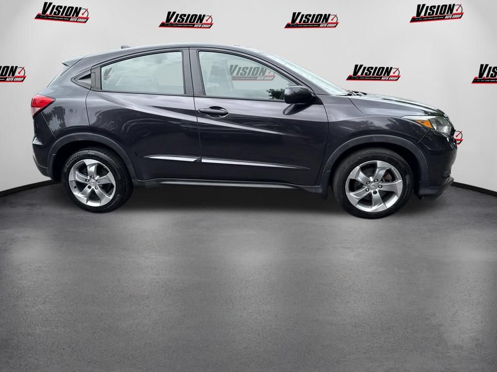 Used 2017 Honda HR-V LX image 4