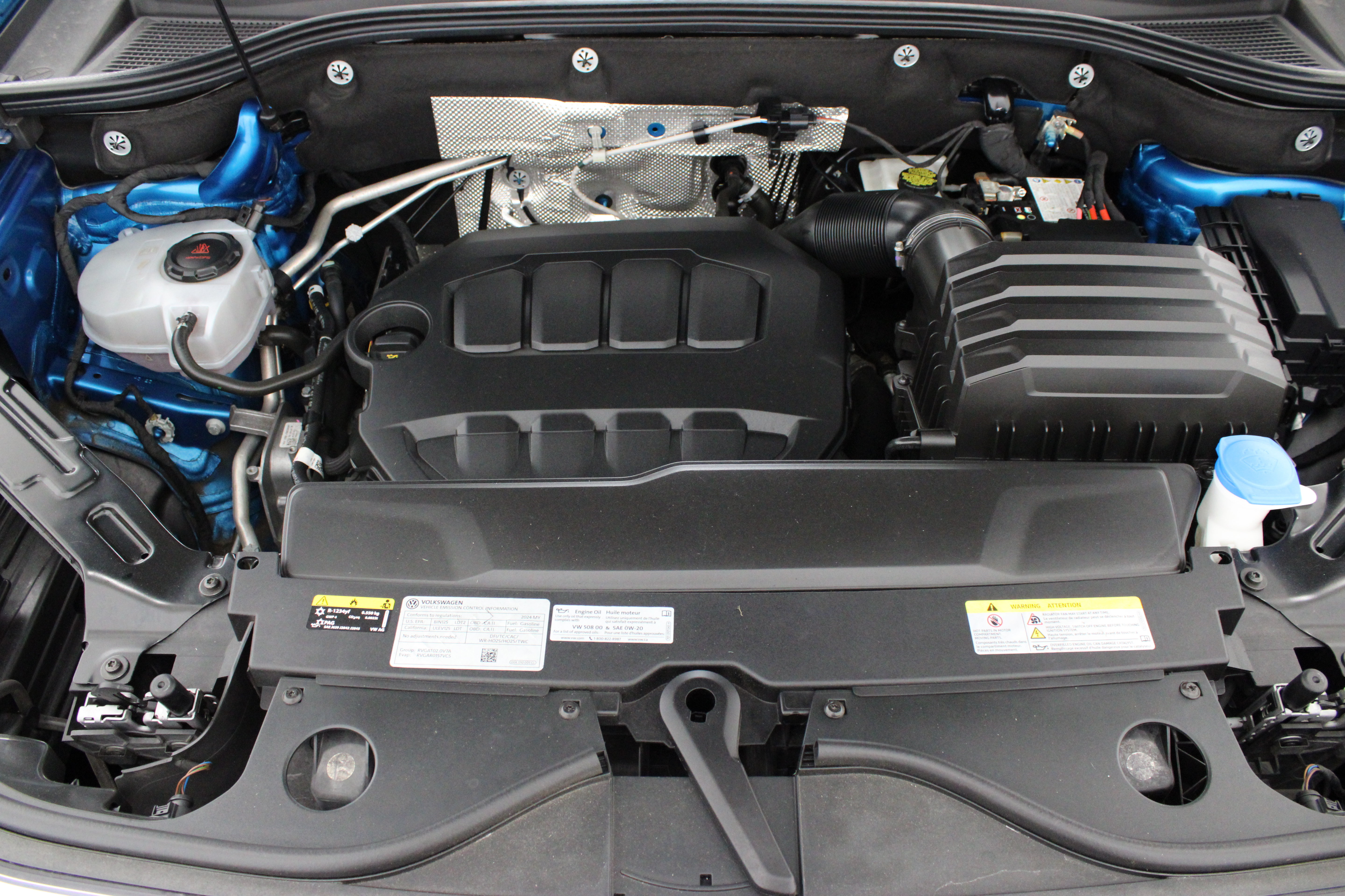 Used 2024 Volkswagen Atlas Cross Sport SE FWD image 37
