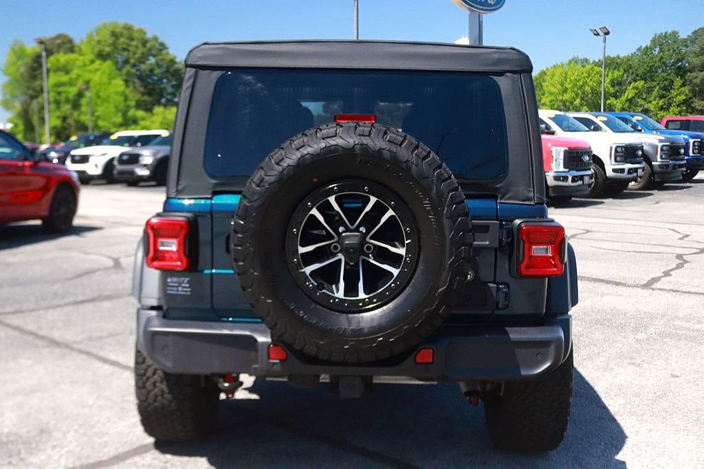 Used 2025 Jeep Wrangler Unlimited Sport AWD/4WD image 6
