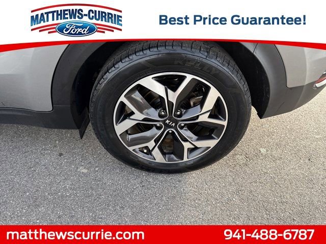 Used 2022 Kia Sportage EX w/ EX Technology Package image 15
