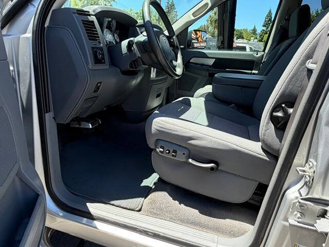 Used 2009 Dodge Ram 2500 Truck SLT w/ Popular Equipment Group AWD/4WD image 21