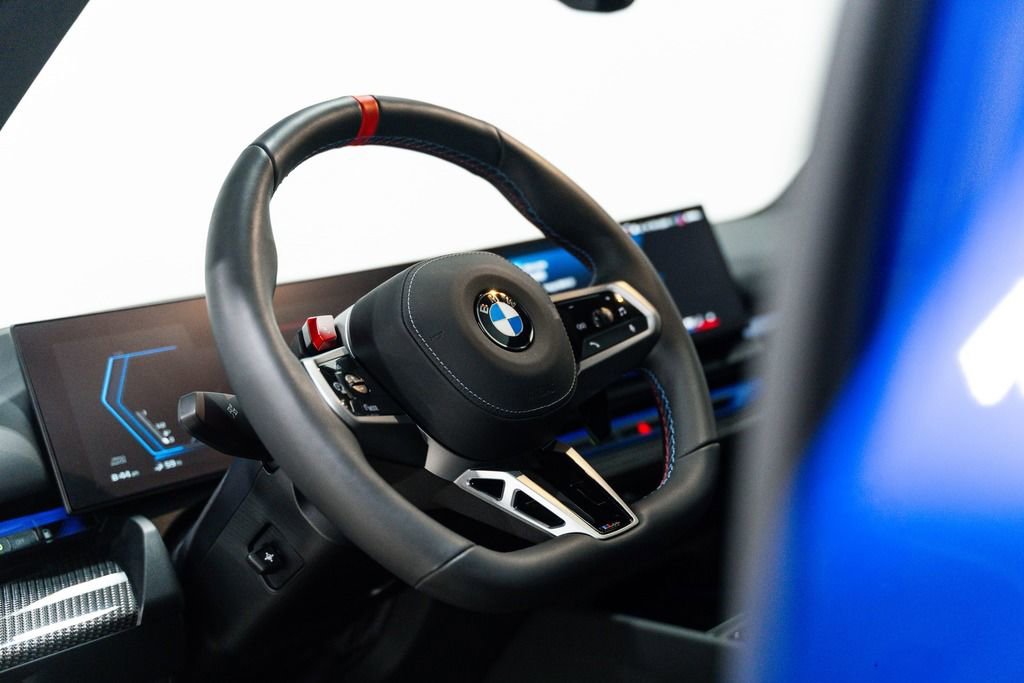 Used 2025 BMW M5 Touring image 3