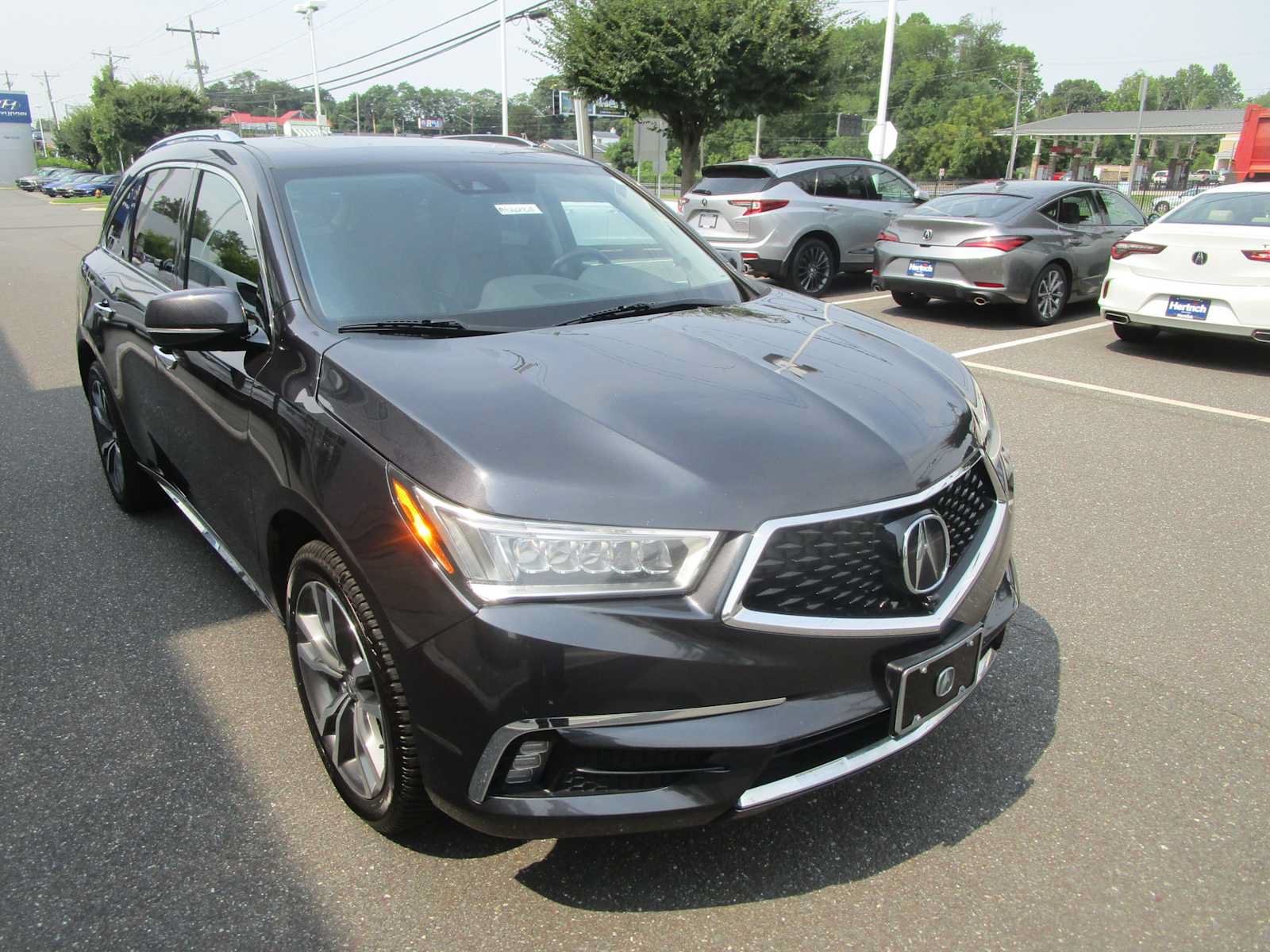Certified 2019 Acura MDX w/ Advance Package AWD/4WD image 4
