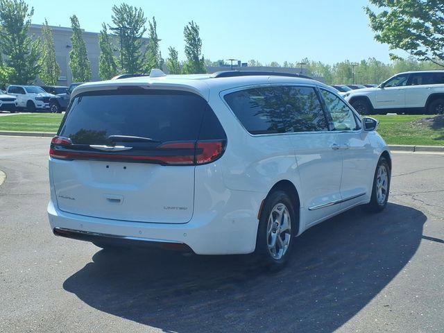 Certified 2022 Chrysler Pacifica Limited FWD image 4
