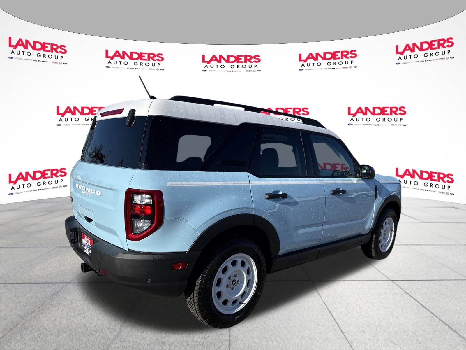 Certified 2023 Ford Bronco Sport Heritage w/ Heritage Convenience Package image 3