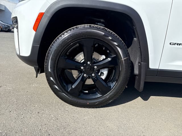 New 2026 Jeep Grand Cherokee Limited w/ Limited Altitude Package AWD/4WD image 28