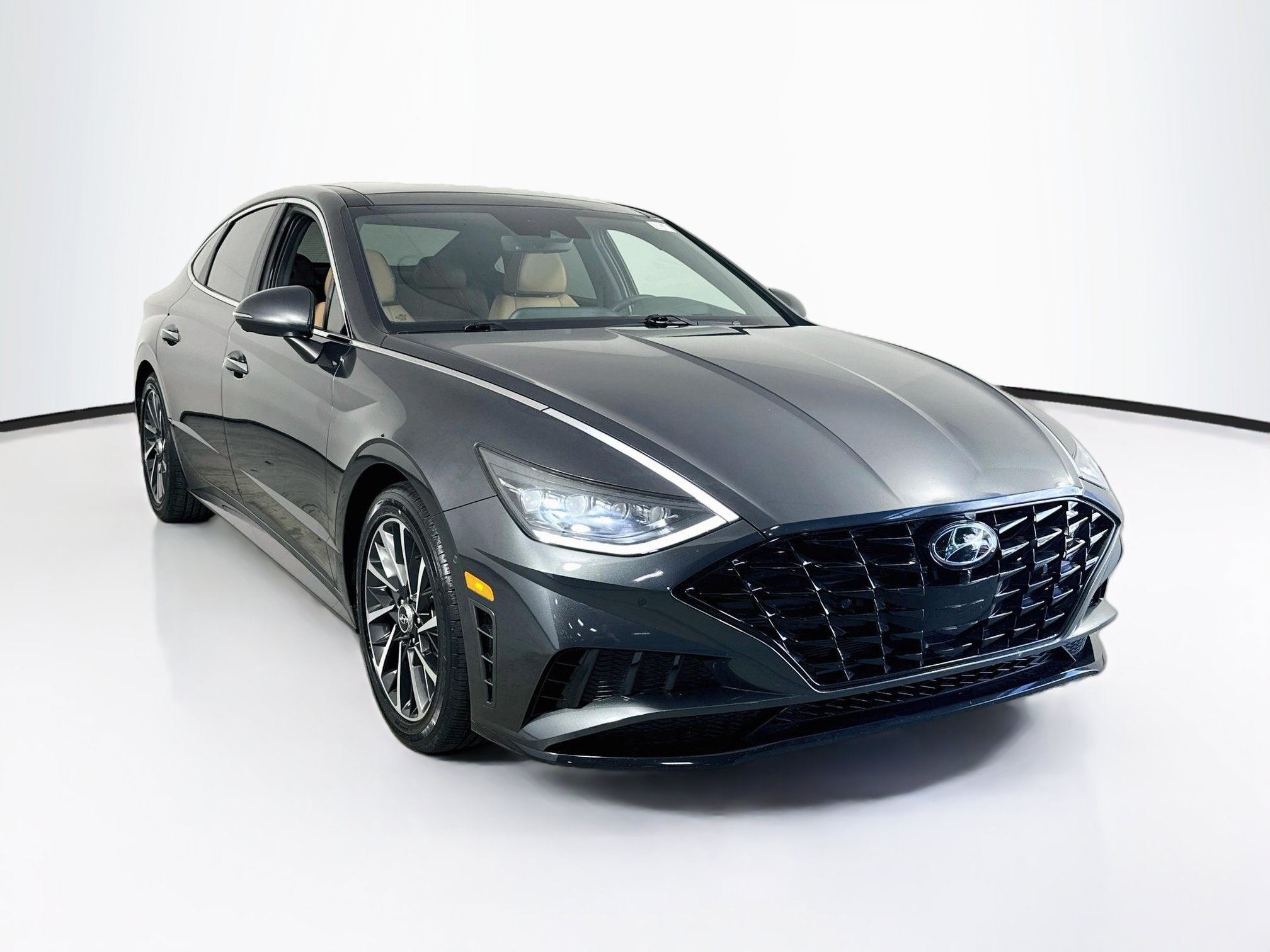 Used 2023 Hyundai Sonata Limited FWD image 3