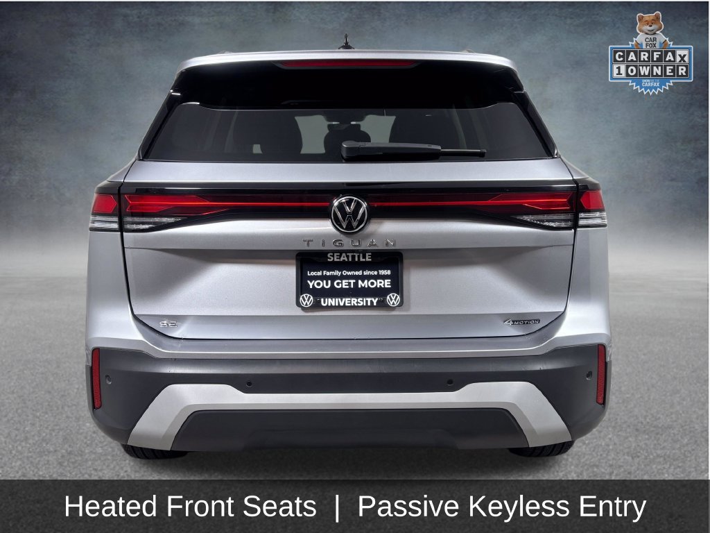 Used 2025 Volkswagen Tiguan SE AWD/4WD image 7