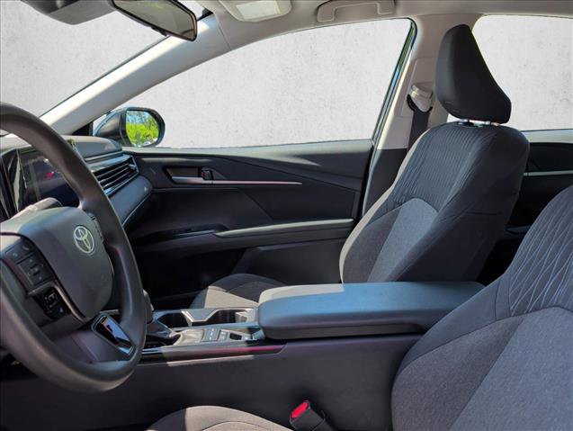Used 2025 Toyota Camry LE image 10