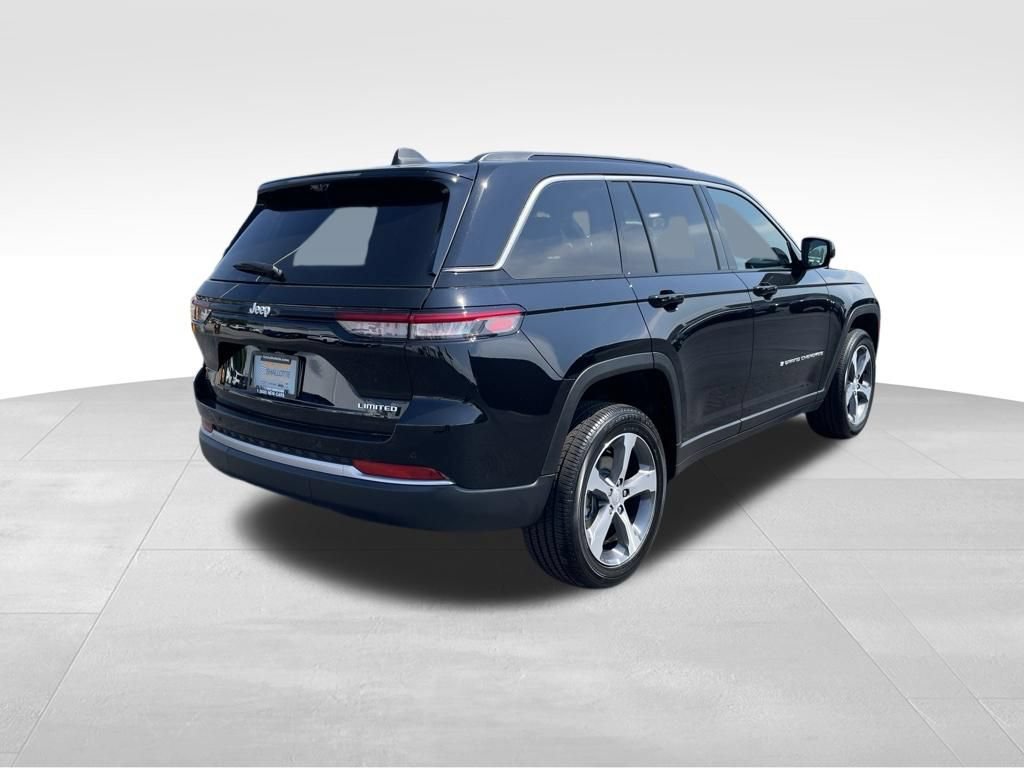 New 2026 Jeep Grand Cherokee Limited w/ Luxury Tech Group II RWD image 8
