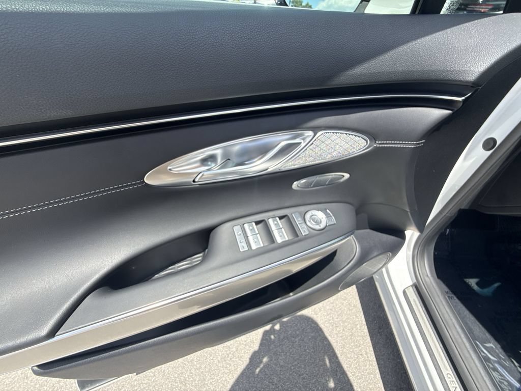 Used 2023 Genesis GV70 2.5T w/ Select Package AWD/4WD image 13