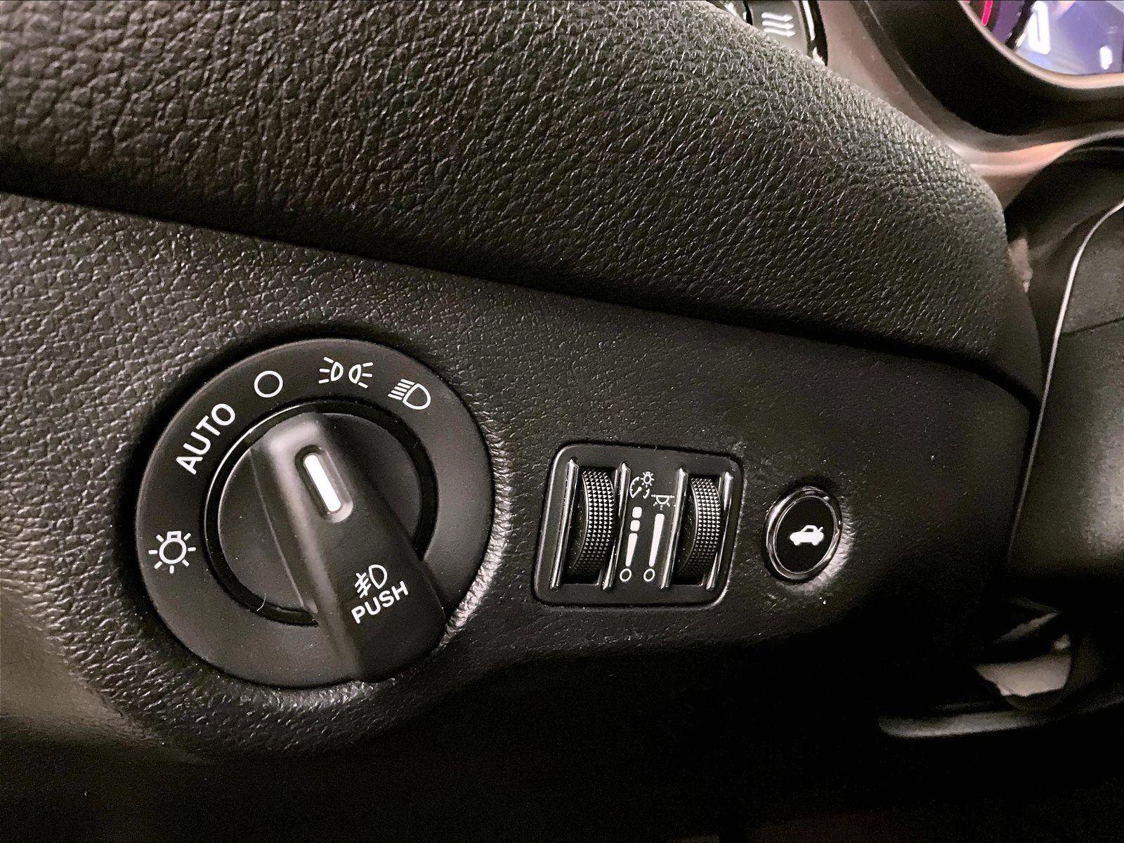 Used 2022 Dodge Challenger SXT w/ Blacktop Package image 30