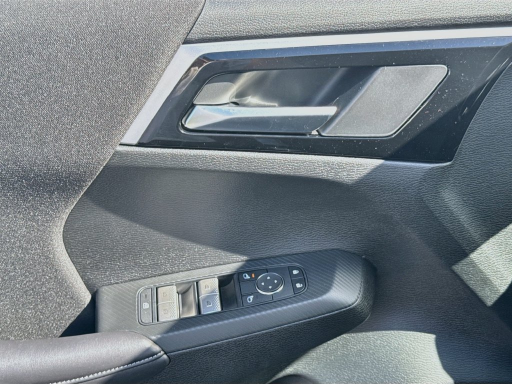 New 2026 Mitsubishi Outlander ES FWD image 18