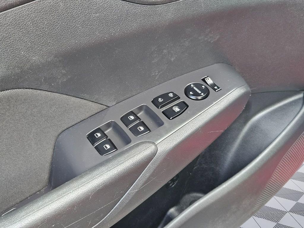 Used 2021 Hyundai Accent SE FWD image 11