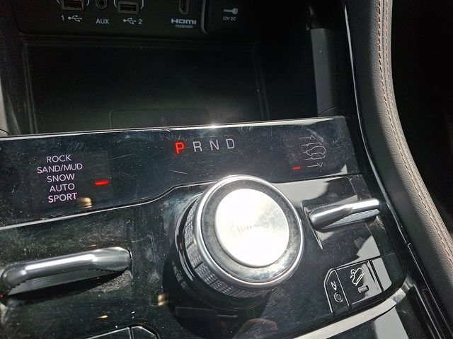 Used 2022 Jeep Grand Cherokee Summit AWD/4WD image 15