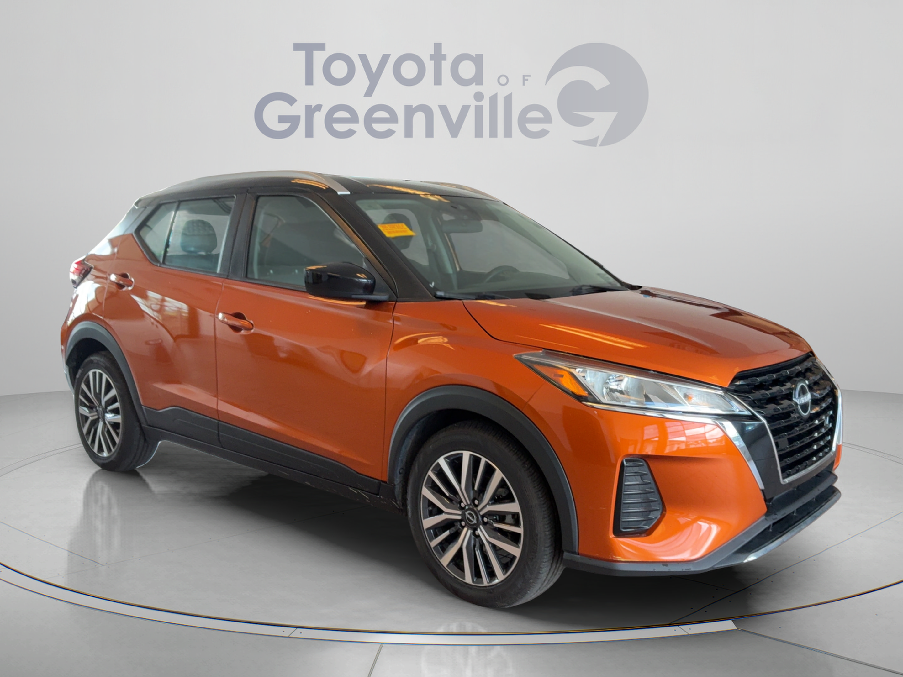 Used 2023 Nissan Kicks SV FWD image 8