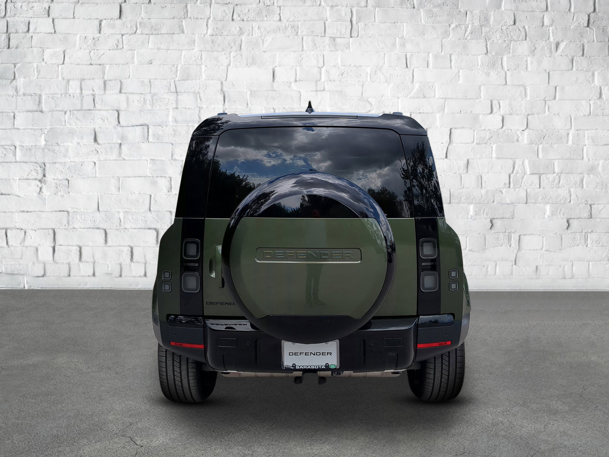 New 2026 Land Rover Defender 110 S image 5