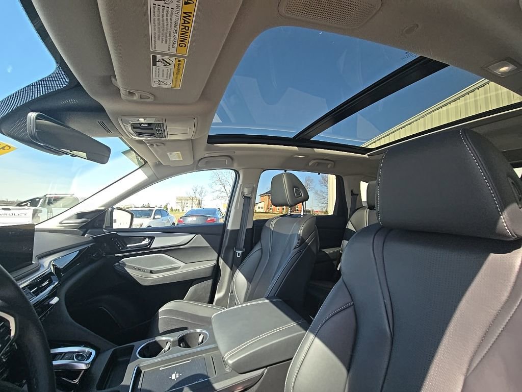 Used 2025 Acura MDX w/ Technology Package image 14