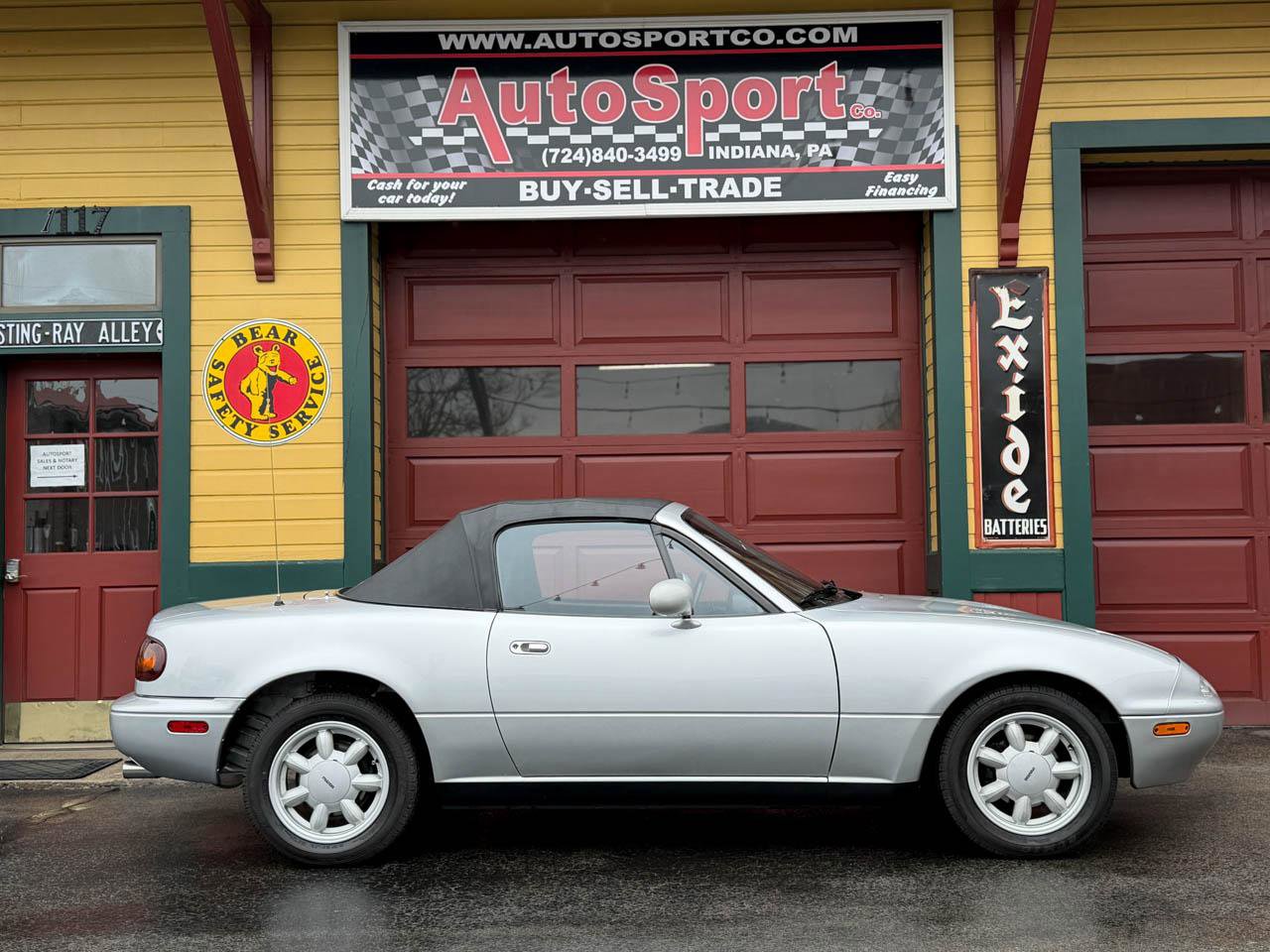 Used 1991 MAZDA MX-5 Miata RWD image 5