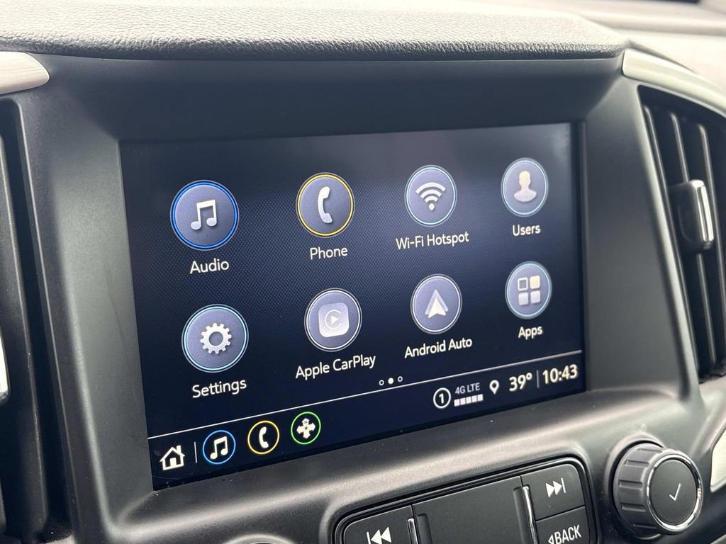 Used 2024 GMC Terrain SLT image 32