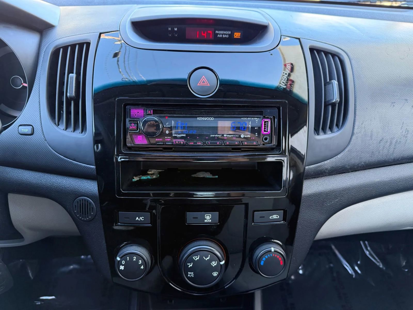 Used 2010 Kia Forte EX FWD image 19